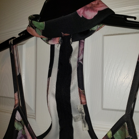 Spaghetti Strap dress with collar - Picture 2 of 3